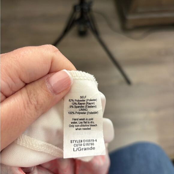 Gilli Red and White Floral Sleeveless Wrap Dress Size Large - Picture 6 of 6